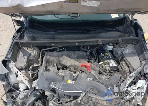 2019 Toyota Rav4 Xle z USA, uszkodzony, nr VIN 2T3W1RFV8KW004942